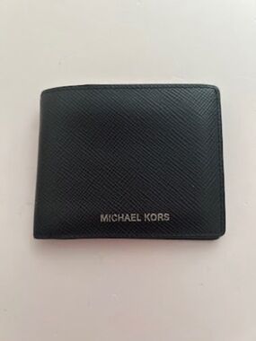 Michael Kors Men's Saffiano Leather Bifold Wallet - Black EXCELLENT CONDITION